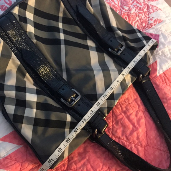 Authentic Burberry patent Trim Smoked tote 👜 - Picture 6 of 8